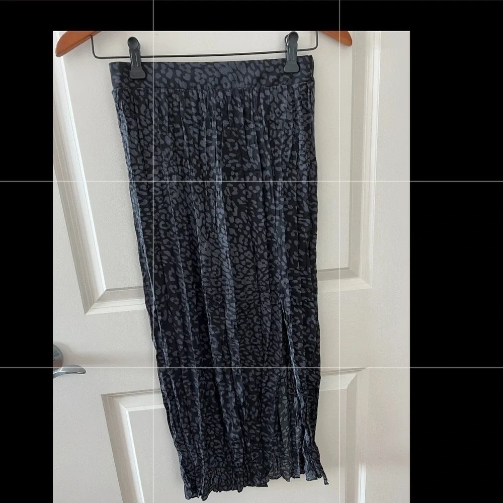 Elan Leopard Print Skirt NWT